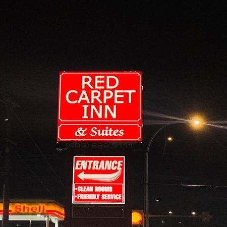 Red Carpet Inn & Suites YYC Exterior foto